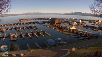 Jake's On The Lake live webcam.